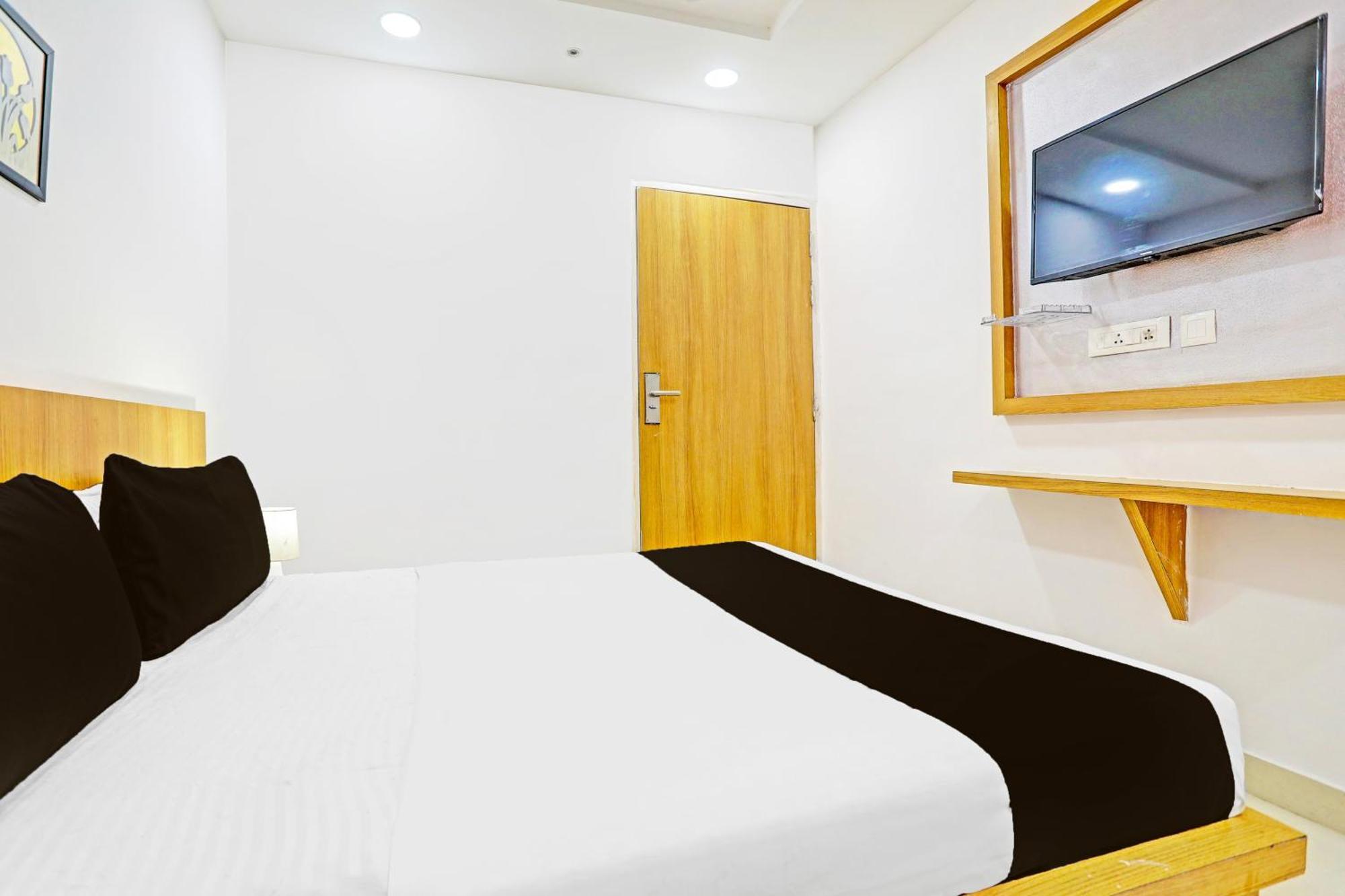 Super Hotel O Raipur Eksteriør billede
