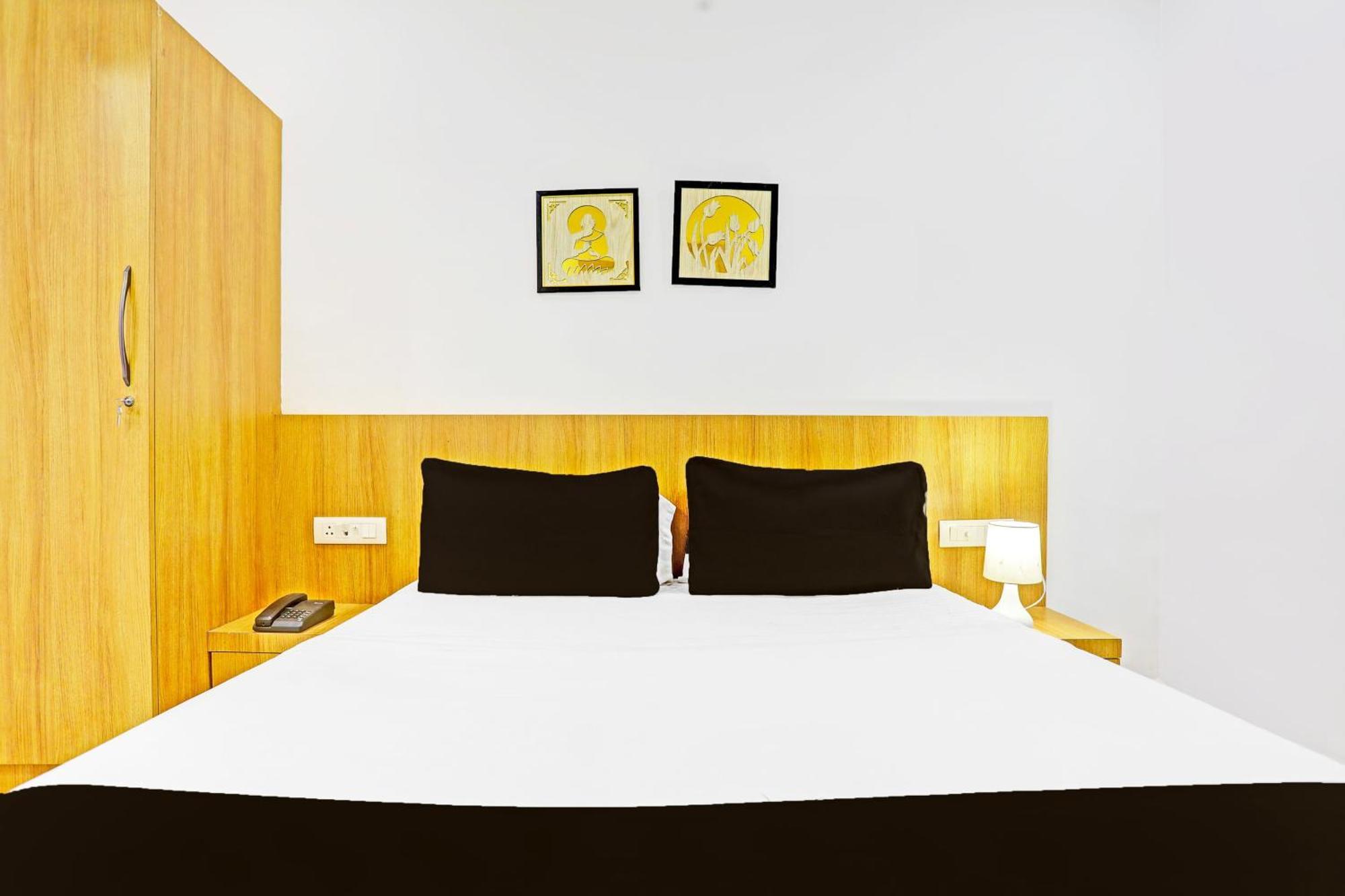 Super Hotel O Raipur Eksteriør billede