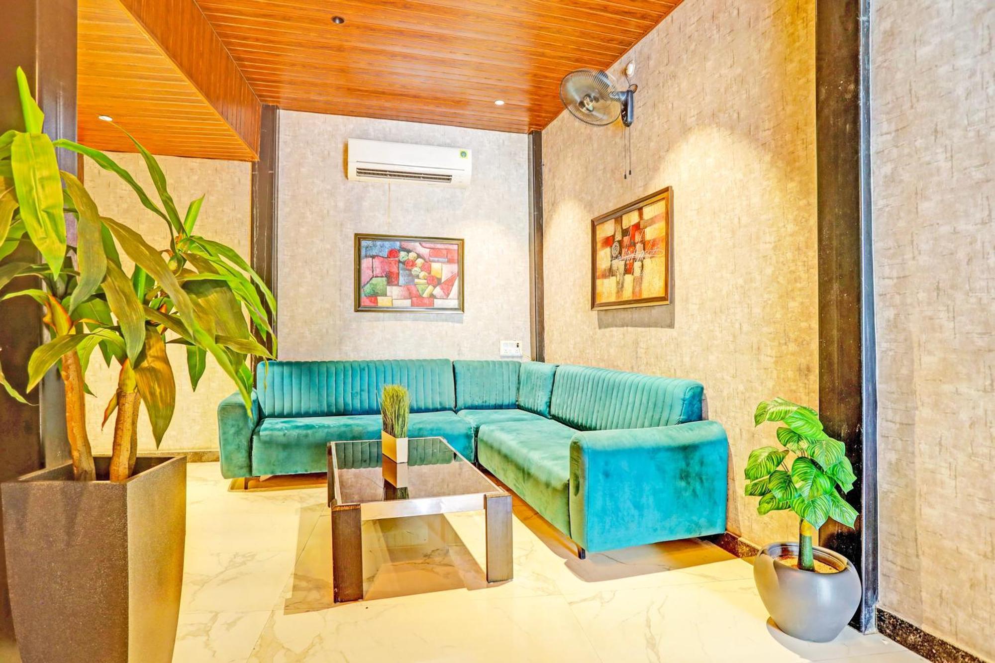 Super Hotel O Raipur Eksteriør billede